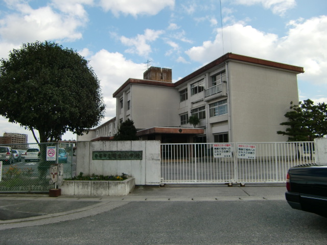 Primary school. 687m until Suzuka Municipal Akio elementary school (elementary school)