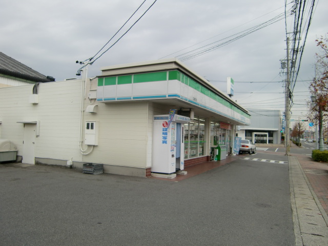 Convenience store. 352m to FamilyMart Ejima-cho store (convenience store)