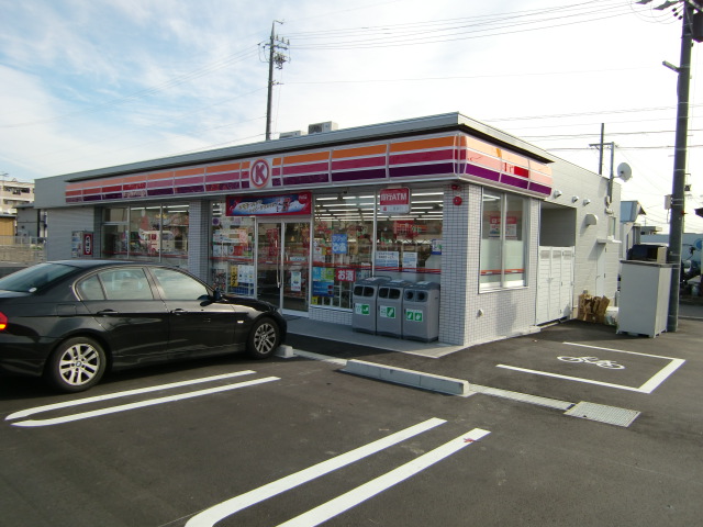 Convenience store. Circle K Suzuka Nakaejima the town store (convenience store) to 527m