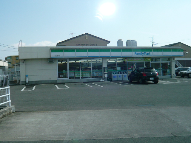 Convenience store. Family Mart Suzuka Okada store up (convenience store) 301m