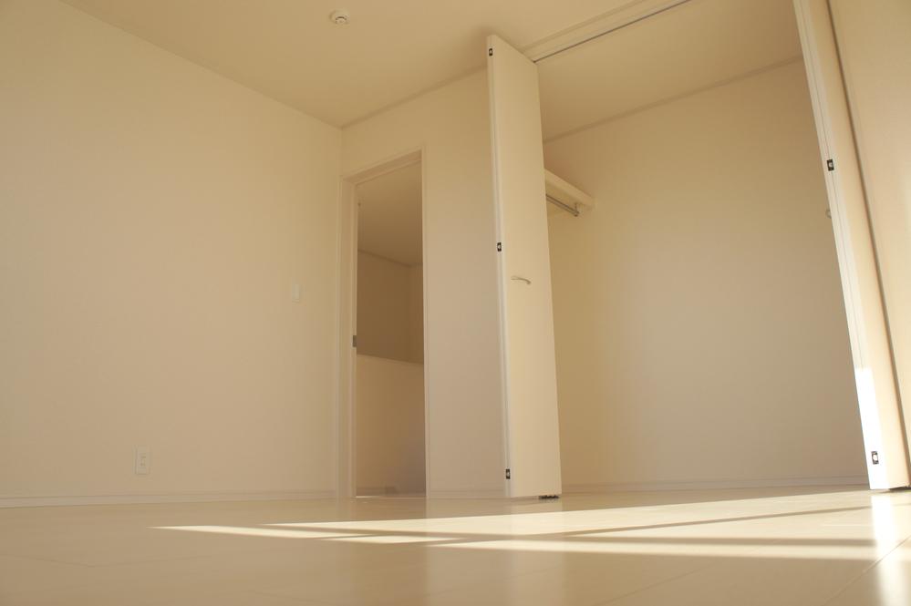 Non-living room. 2 Kaikyoshitsu