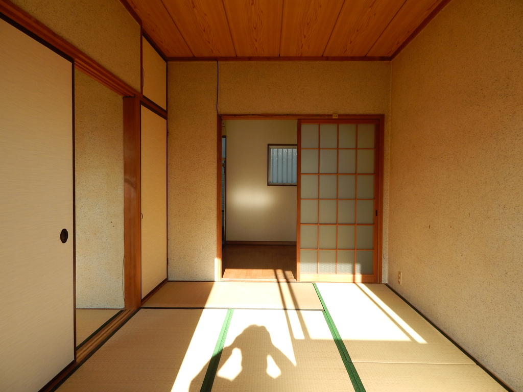 Living and room. Spacious Japanese-style room ☆ Refreshing) ^ o ^ (