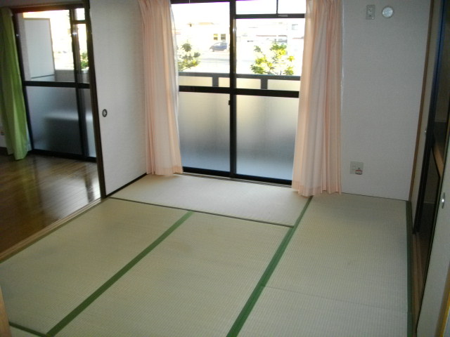 Other room space. Tatami-mat 6