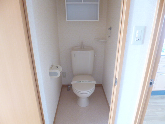 Toilet.  ※ Since the free plan is the other room photo.