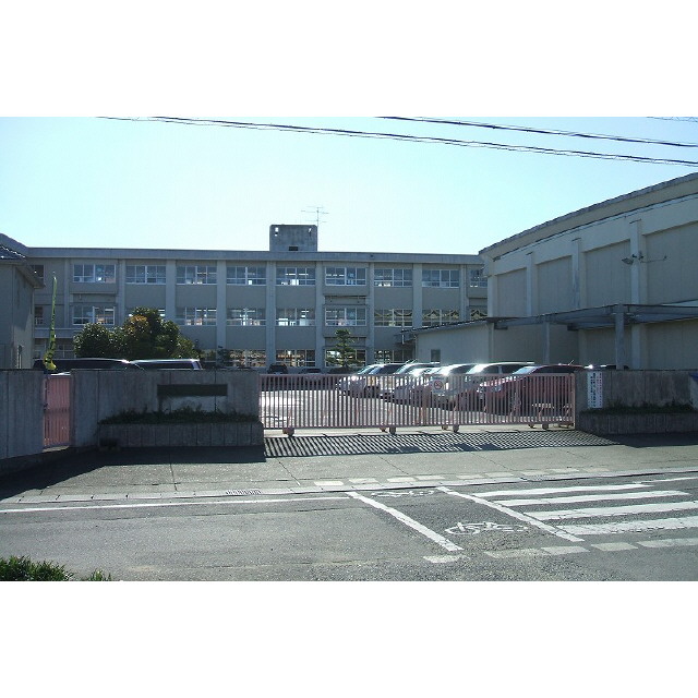 Primary school. Seiwa up to elementary school (elementary school) 720m