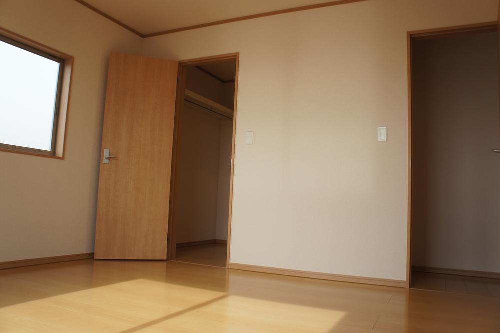 Non-living room. 2 Kaikyoshitsu