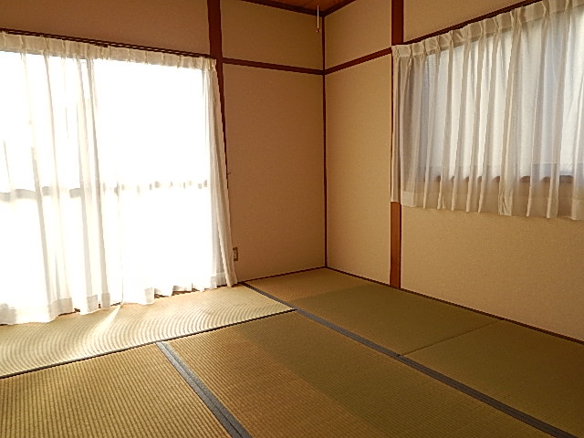 Other room space. Slowly rest Japanese-style room 6 quires ☆