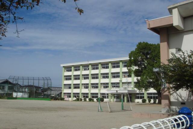 Primary school. 1794m to Suzuka Municipal Tamagaki elementary school (elementary school)