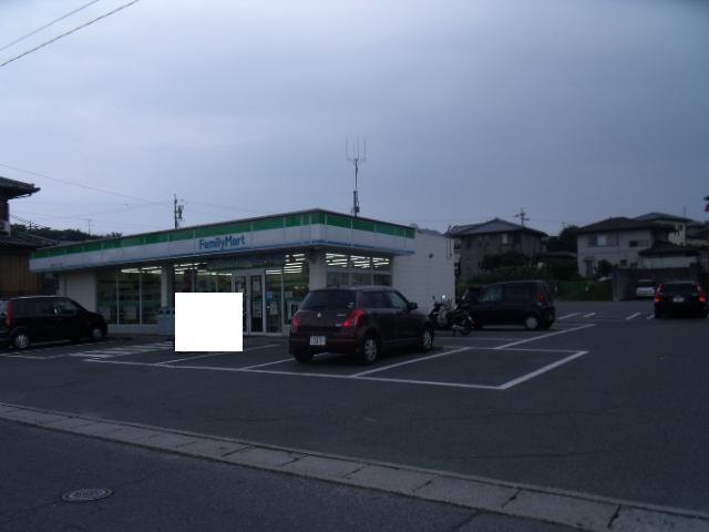 Convenience store. Family Mart Suzuka Hibarigaoka store up (convenience store) 786m