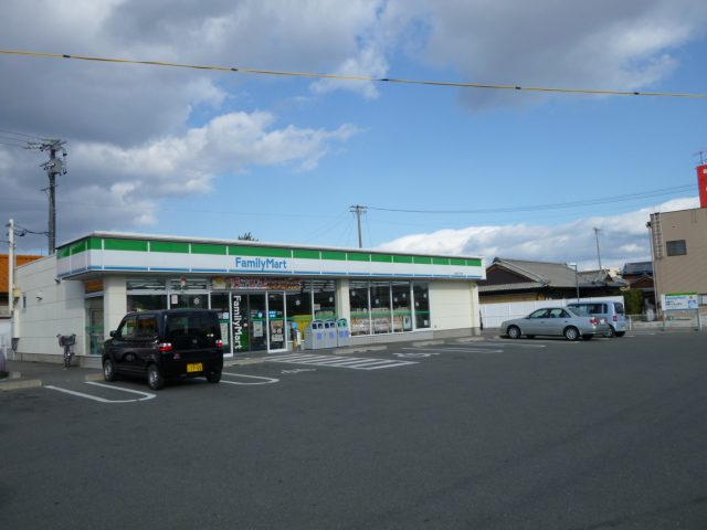 Convenience store. Family Mart Suzuka Mikkaichi store up (convenience store) 532m