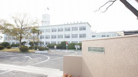 Other. 1018m to the National Suzuka National College of Technology (Other)