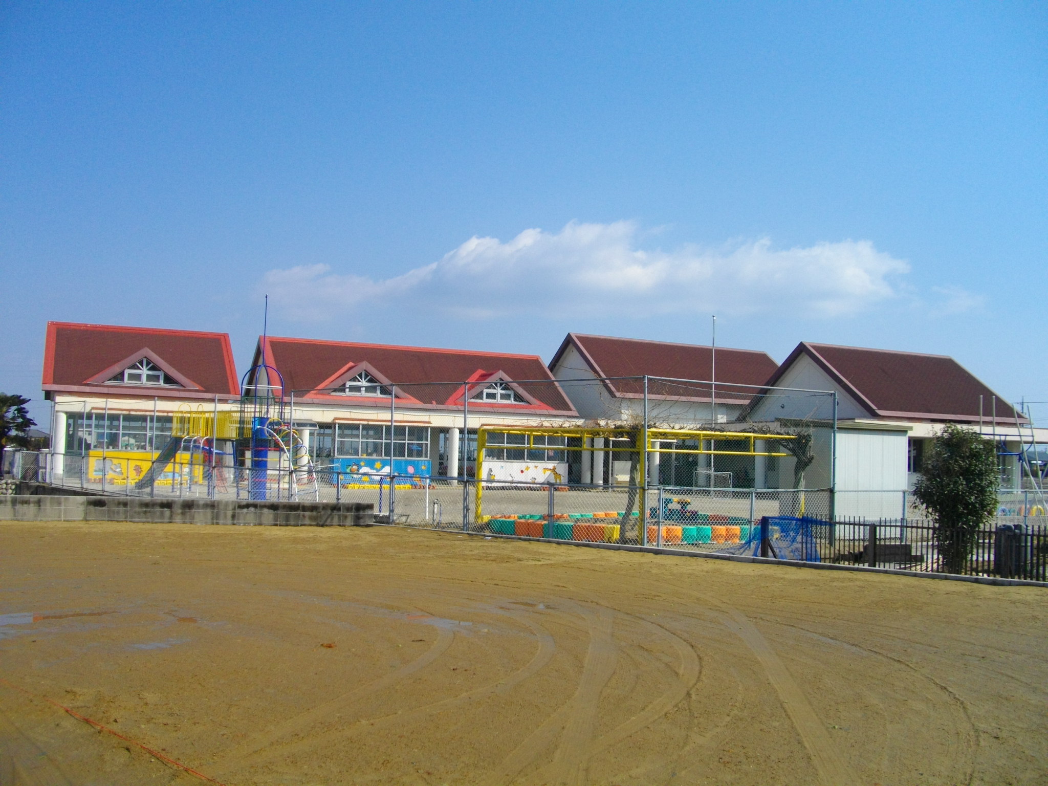 kindergarten ・ Nursery. Suzuka Municipal Tamagaki kindergarten (kindergarten ・ 60m to the nursery)