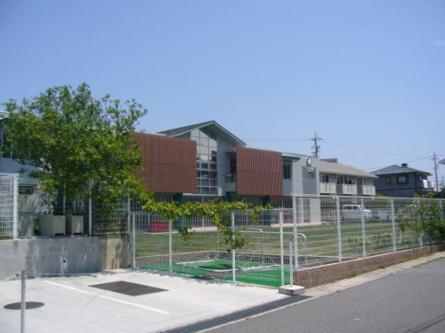 kindergarten ・ Nursery. Salana nursery school (kindergarten ・ 550m to the nursery)