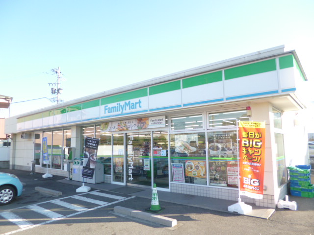 Convenience store. Family Mart Suzuka Okada store up (convenience store) 458m