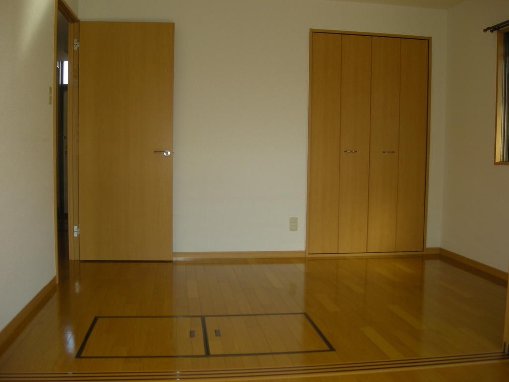 Other room space. Under the floor with storage happy there ☆ (107 Room No.)