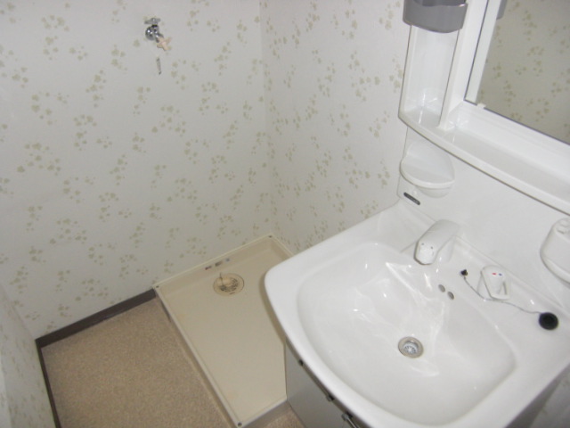 Washroom. The wash basin next to, Washing machine can be installed ☆ (No. 306 room)