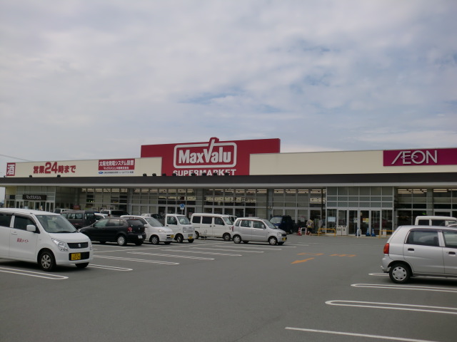Supermarket. Maxvalu Kongozaka store up to (super) 2123m
