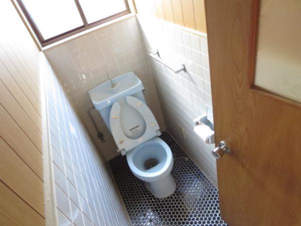 Toilet. It is scheduled to be toilet exchange