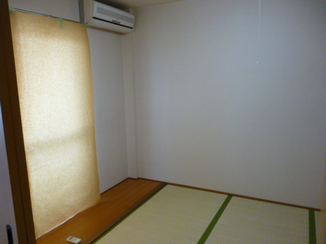 Other room space. Japanese-style room 5.3 quires