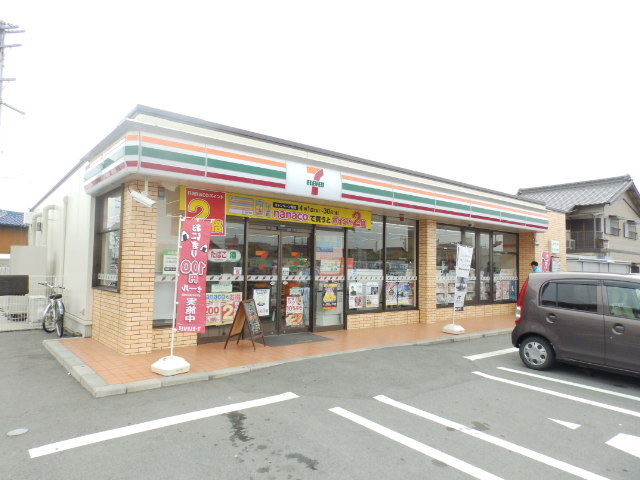 Convenience store. Seven-Eleven Tsu Hisai Shinmachi store up (convenience store) 735m