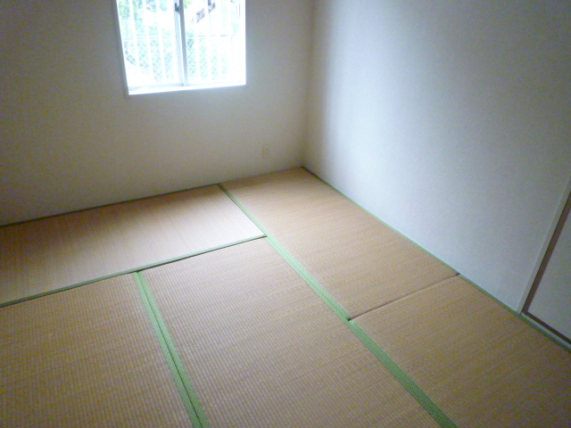 Other room space. Japanese-style room 6 quires