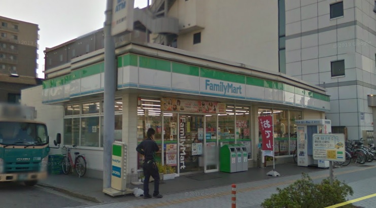 Convenience store. FamilyMart Tsu Ekimae up (convenience store) 214m