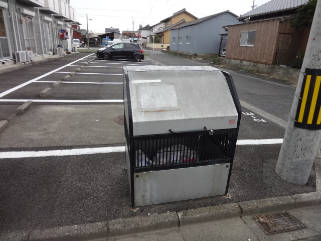 Other common areas. On-site trash Storage