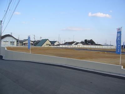 Local land photo. It was to construct the completion of construction! ! Please come by all means to the local. 