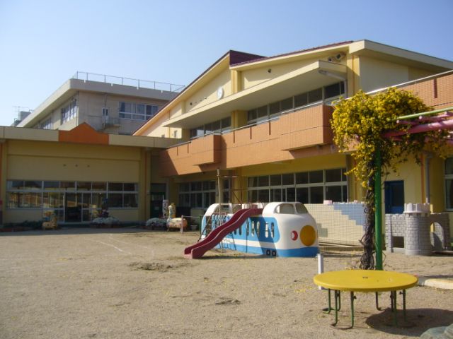 kindergarten ・ Nursery. Chisato months hill kindergarten (kindergarten ・ 860m to the nursery)