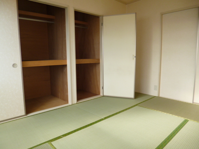 Other room space. Japanese-style room 6 quires