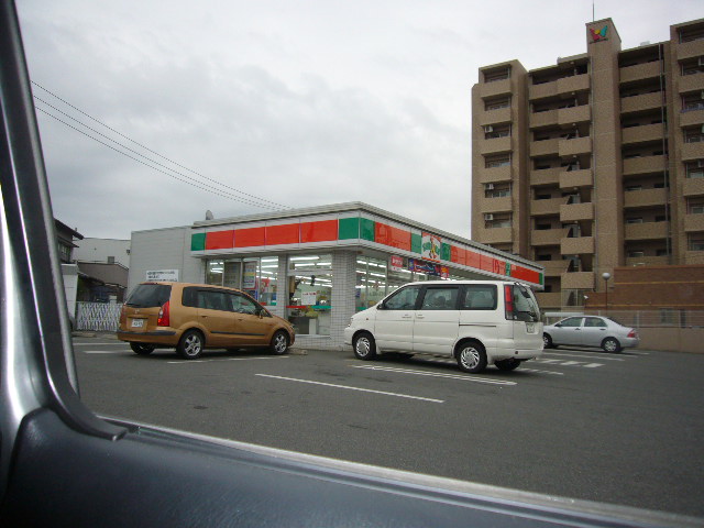 Convenience store. 906m until Sunkus Tsu Iwata store (convenience store)