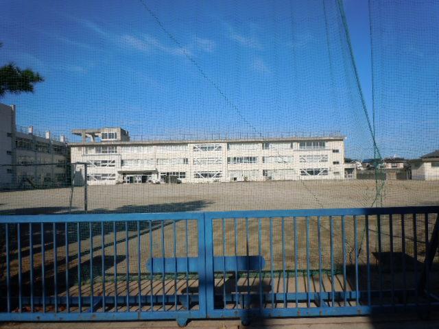 Primary school. Shinmachi 700m up to elementary school