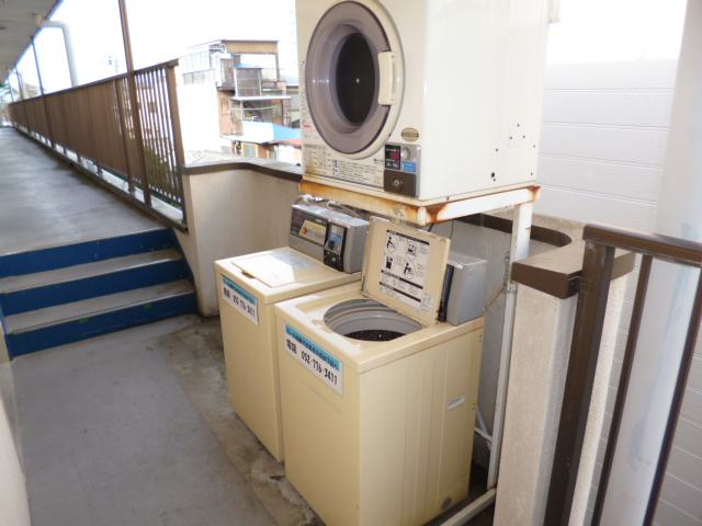 Other common areas. Launderette