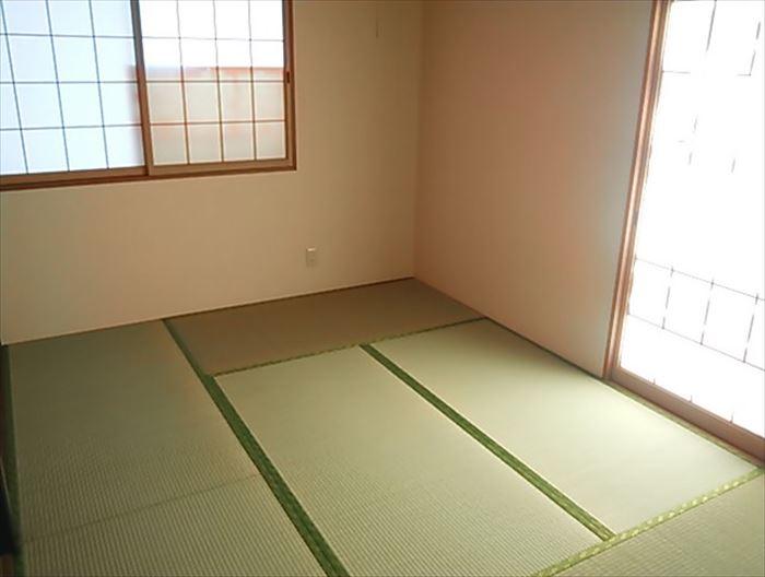 Non-living room. Day good 1F Japanese-style room