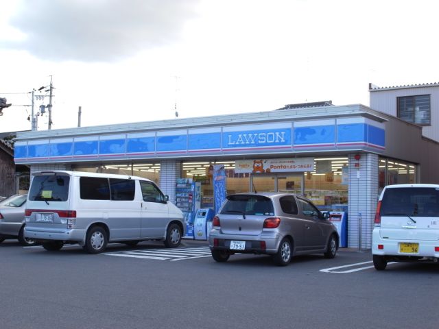 Convenience store. 630m until Lawson (convenience store)