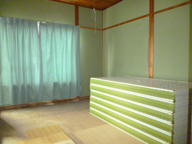Living and room