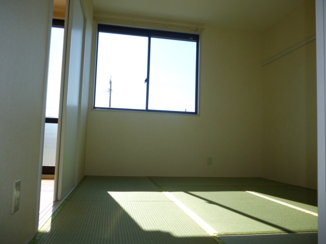 Other room space. Japanese-style room 6 quires