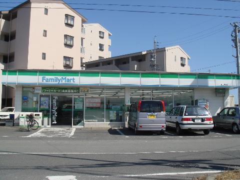 Other. FamilyMart (other) up to 400m
