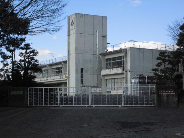 Junior high school. Kazushi 2300m until junior high school (junior high school)