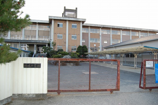 Junior high school. Asake 3055m until junior high school (junior high school)