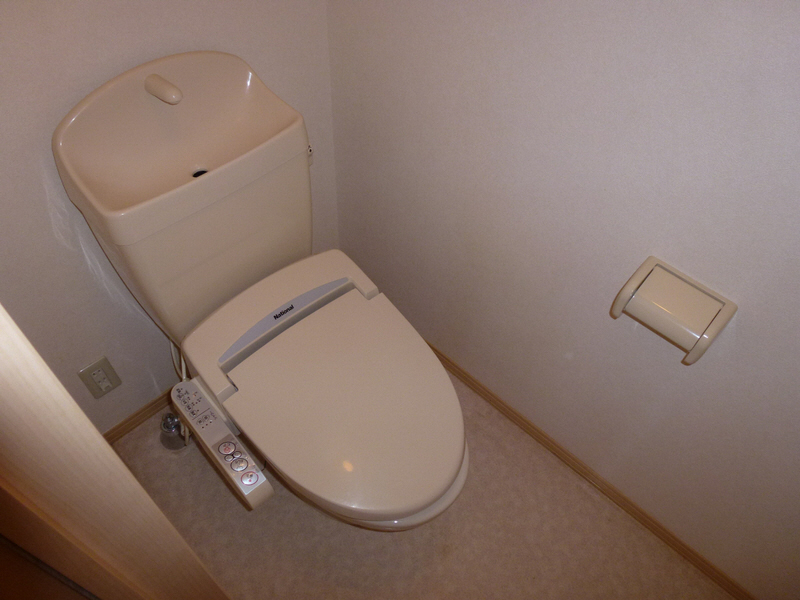 Toilet. With Washlet ☆