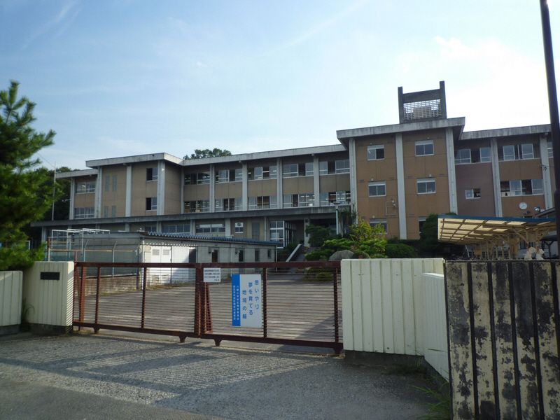 Junior high school. Asake 3057m until junior high school (junior high school)