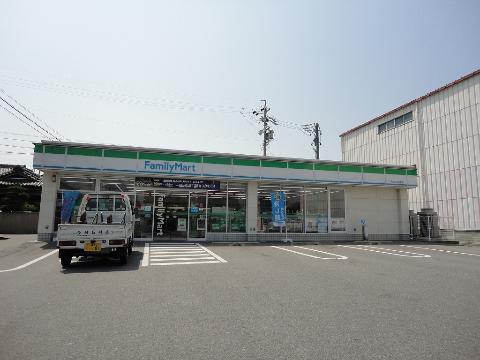 Other. FamilyMart Unomori-chome store up to (other) 583m