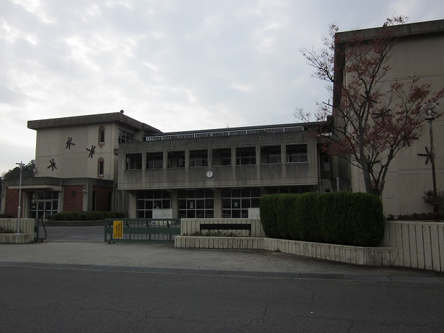 Primary school. 1196m to Yokkaichi Tatsunai Buhigashi elementary school (elementary school)