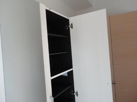 Other room space. Cupboard