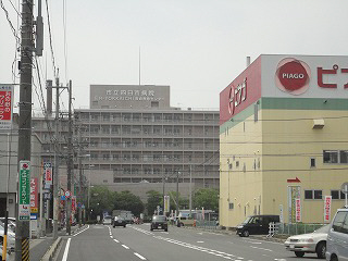 Hospital. 2030m until the Municipal Yokkaichi hospital (hospital)