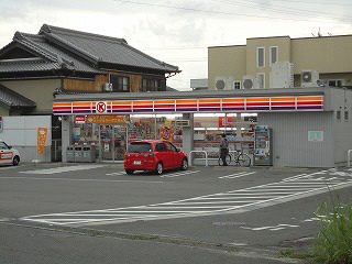Convenience store. 500m to Circle K Mochibuku the town store (convenience store)