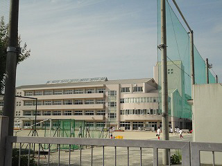 Junior high school. 920m to Central Junior High School (Junior High School)