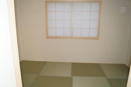 Other introspection. Building 2 Japanese-style room (12 May 2013) Shooting
