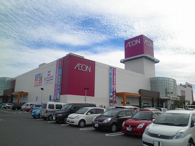 Shopping centre. 2140m until the ion Yokkaichi Kitamise (shopping center)